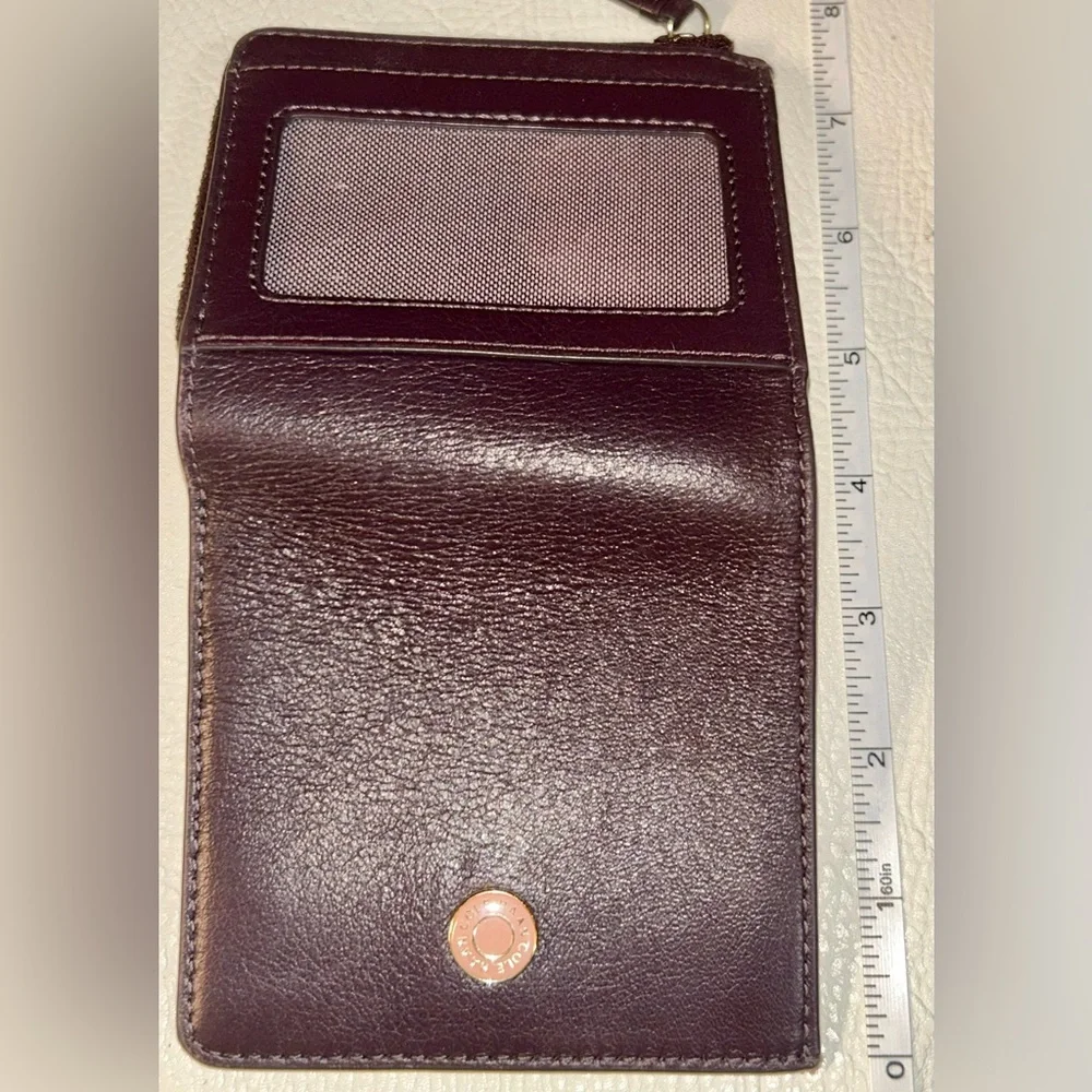 ⭐️COLE HAAN⭐️Brown Leather Accessory with Gold Accent - Picture 9 of 9